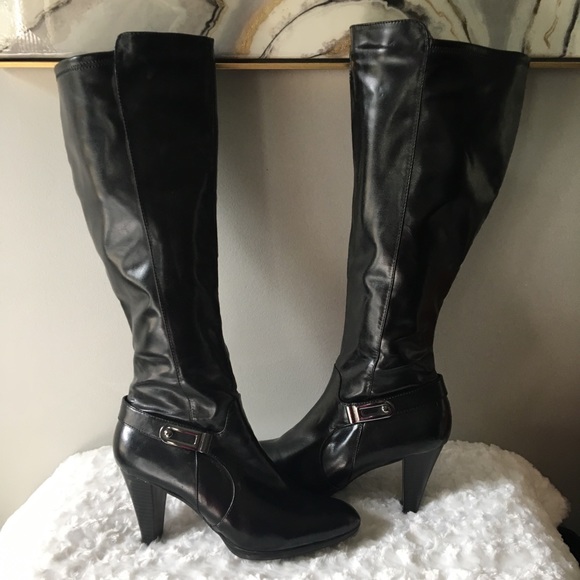Kelly & Katie Black Knee High Boots - Picture 2 of 8